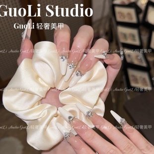 碎鉆高級感溫柔千金風(fēng)氣質(zhì)美甲貼 手工穿戴甲奶白法式 銀月芭蕾