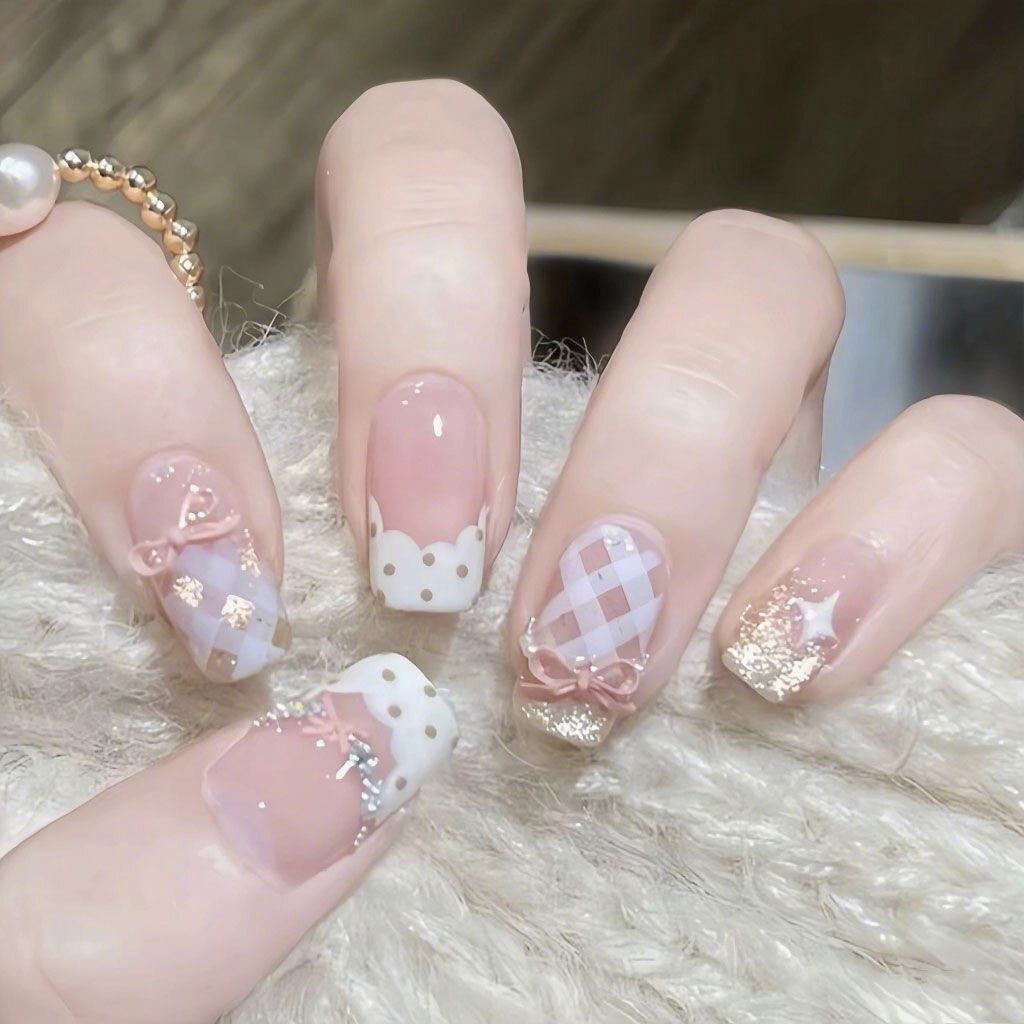 【奶油莉莉安】法式芭蕾风猫眼蝴蝶结美甲纯欲显白手工穿戴甲短款