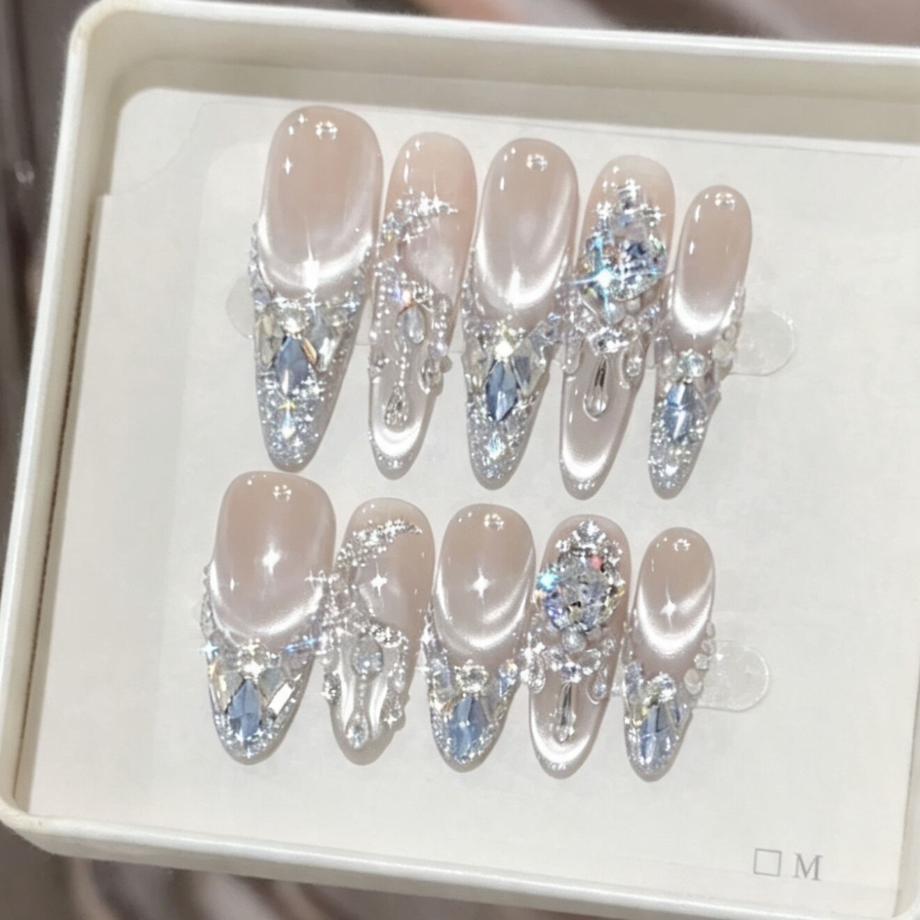 【揽月星河】纯手工穿戴甲月光白色猫眼法式满钻气质美甲百搭仙女