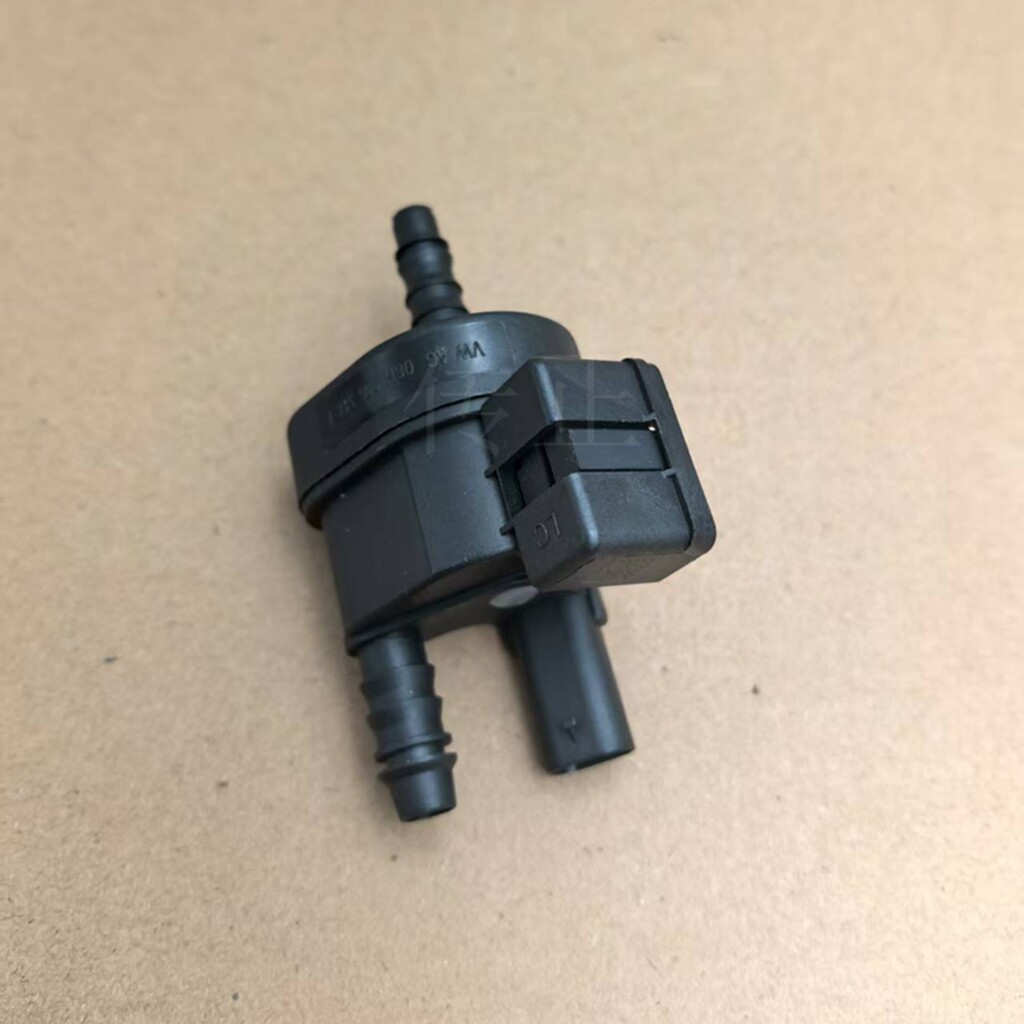 大众全新帕萨特途观昂L凌度高尔夫7迈腾B8速派活性碳罐电磁阀控制