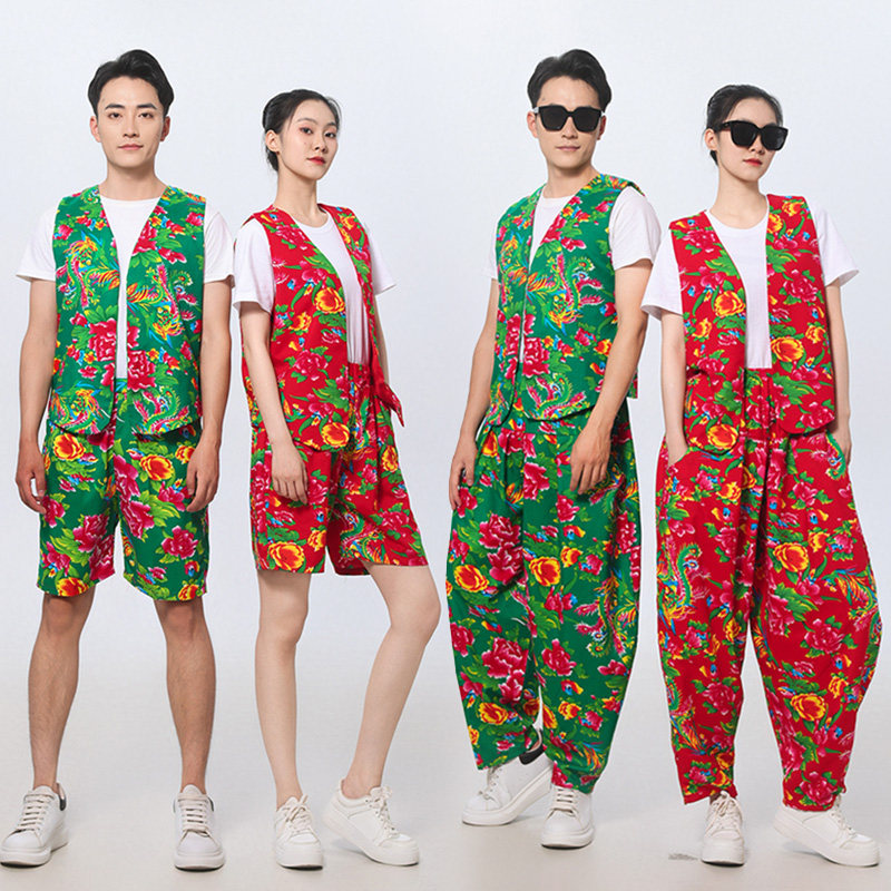 东北大花布套装叫一声二奶奶从小卖蒸馍同款马甲灯笼裤表演伴娘服