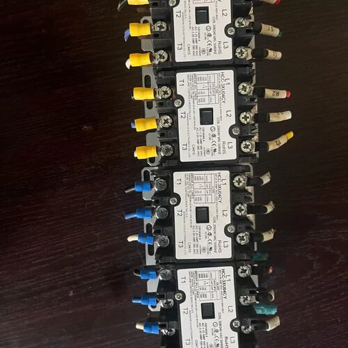 议价型号：HCC-3XU04CY ，208-240V ，落地油炸