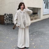 米杏色