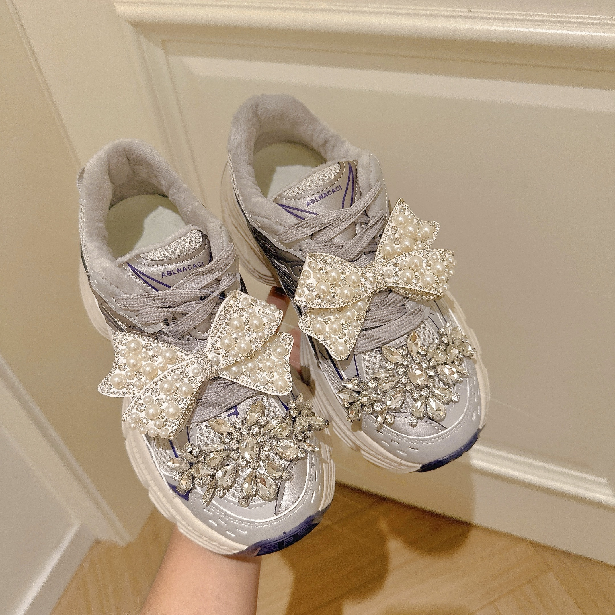 复古加绒保暖厚底重工镶钻老爹鞋