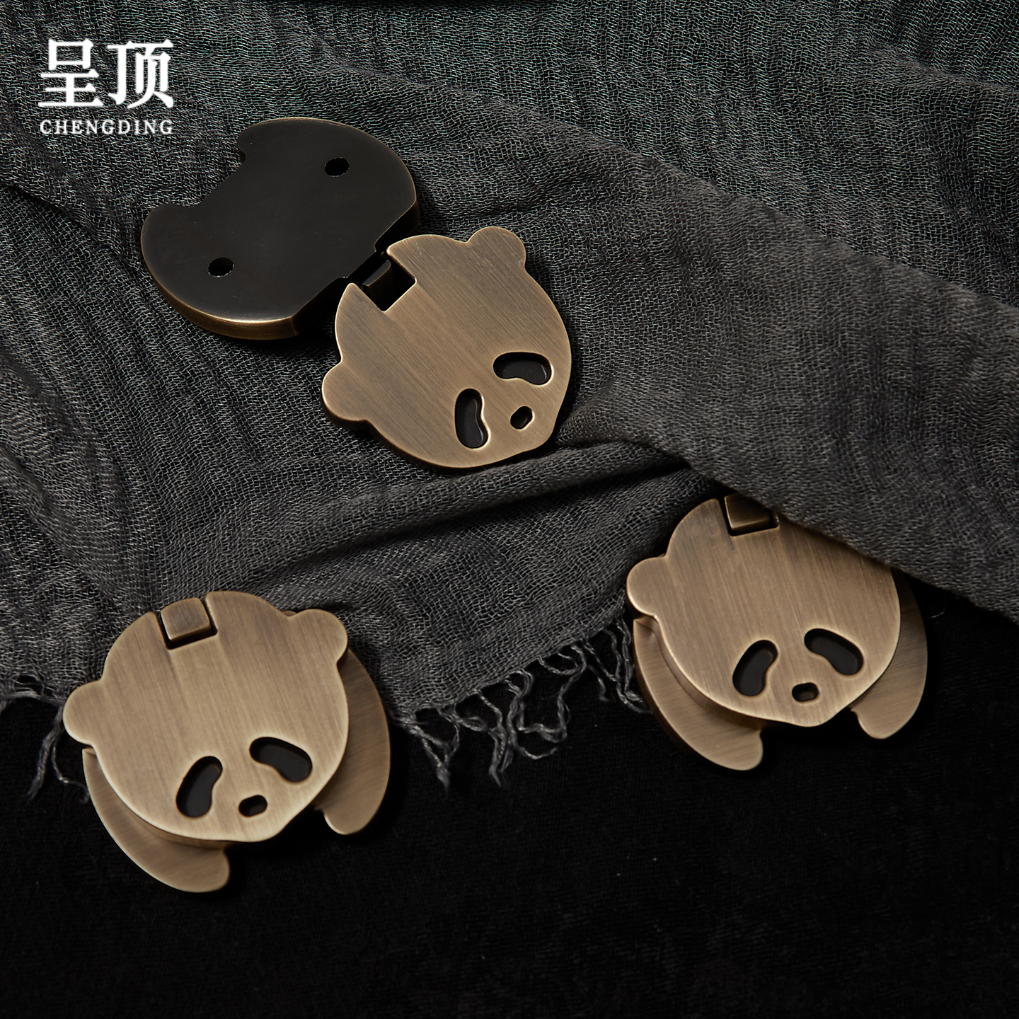 熊猫黄铜暗拉手儿童房可爱抽屉