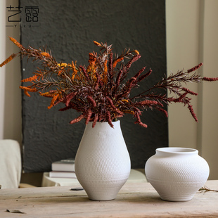 现代素雅白色陶瓷花瓶客厅装 饰水培插花器北欧民宿样板间艺术摆件