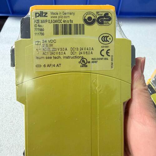 议价PZE X4VP 0.5s 皮尔兹安全继电器 工控自动化配件维修
