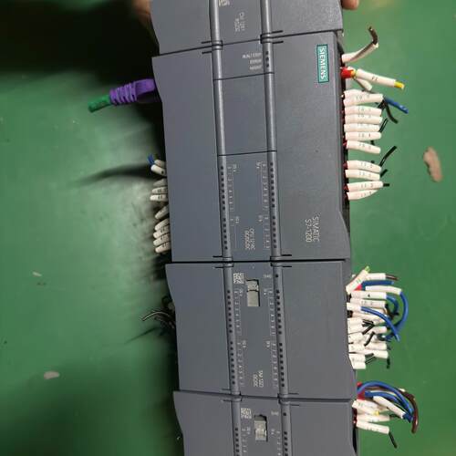 议价S7-1200 CPU1214C SM1223 PLC 工业自动化控制模块维修