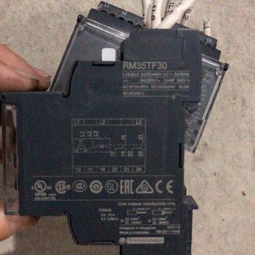 议价RM35TF30 相序保护继电器 工业工控配件维修
