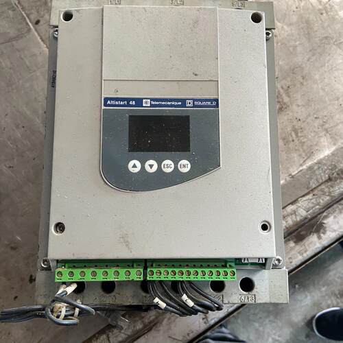 议价ATS48C11Q 软启动器 工业自动化电机控制装置维修