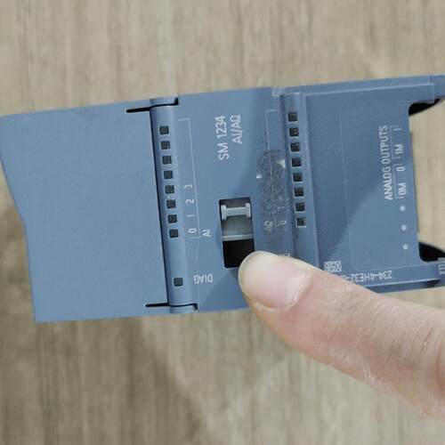 议价SM1234 AI/AQ 模拟量输入输模块 工控自动化扩展模块维修