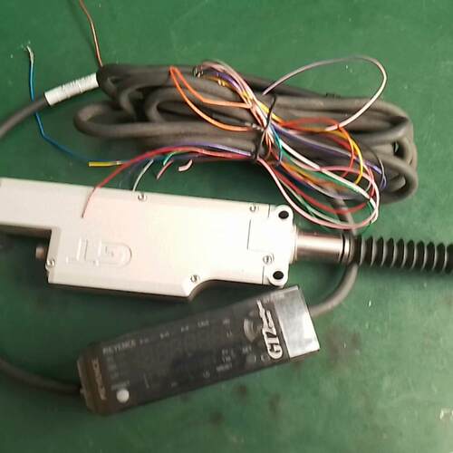 议价GT2-H32 接触式距离传感器 工业位移检测器件维修
