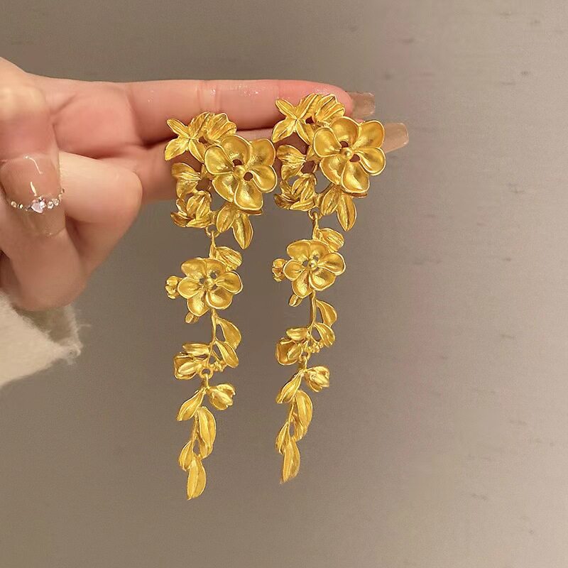 金色花朵流苏耳环女2025新款轻奢高级感夸张方圆脸显脸小独特耳饰