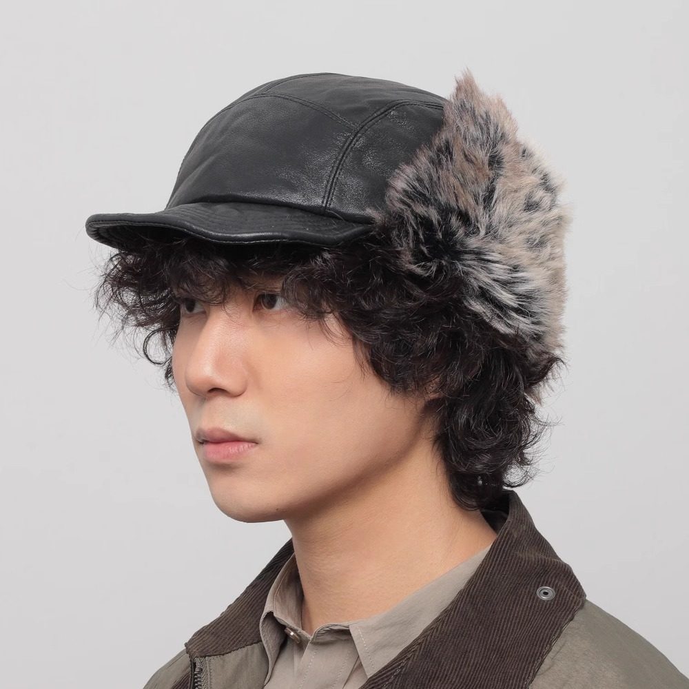 冬季日系小众复古PU毛绒雷锋帽