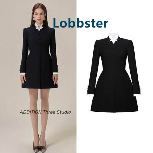 折扣 Lobbster 22秋冬撞色立领收腰迷你黑色修身连衣裙女