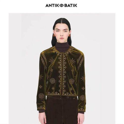 Antik batik 25早春新款丝绒时尚百搭刺绣圆领外套女