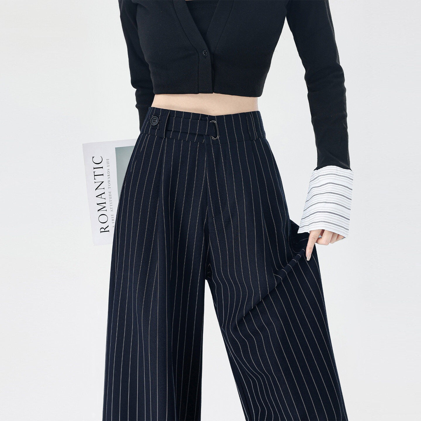 藏青色条纹西装裤女春秋季2026新款高腰垂感显瘦窄版休闲宽裤子