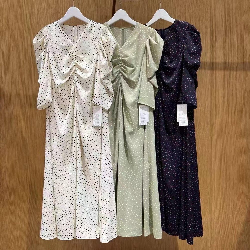 褶皱泡泡袖水玉波点百搭连衣裙