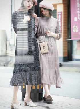 美到落泪 Pr0p0rtio0n 21秋 飘逸的小仙女 喇叭袖显瘦压褶连衣裙