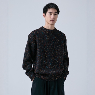 意式优雅 儒雅绅士 温暖质感时尚宽松饰毛球彩点设计圆领男士毛衣