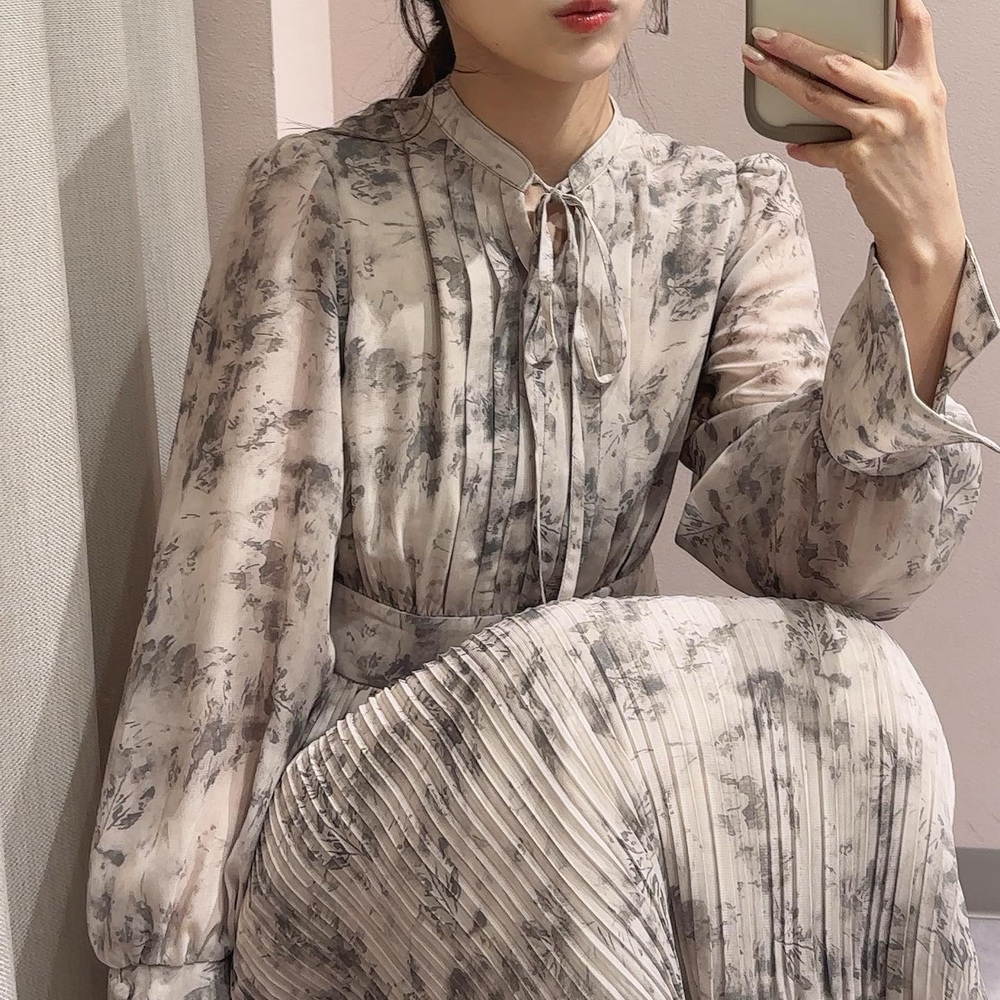 百褶显瘦蝴蝶结水墨印花连衣裙