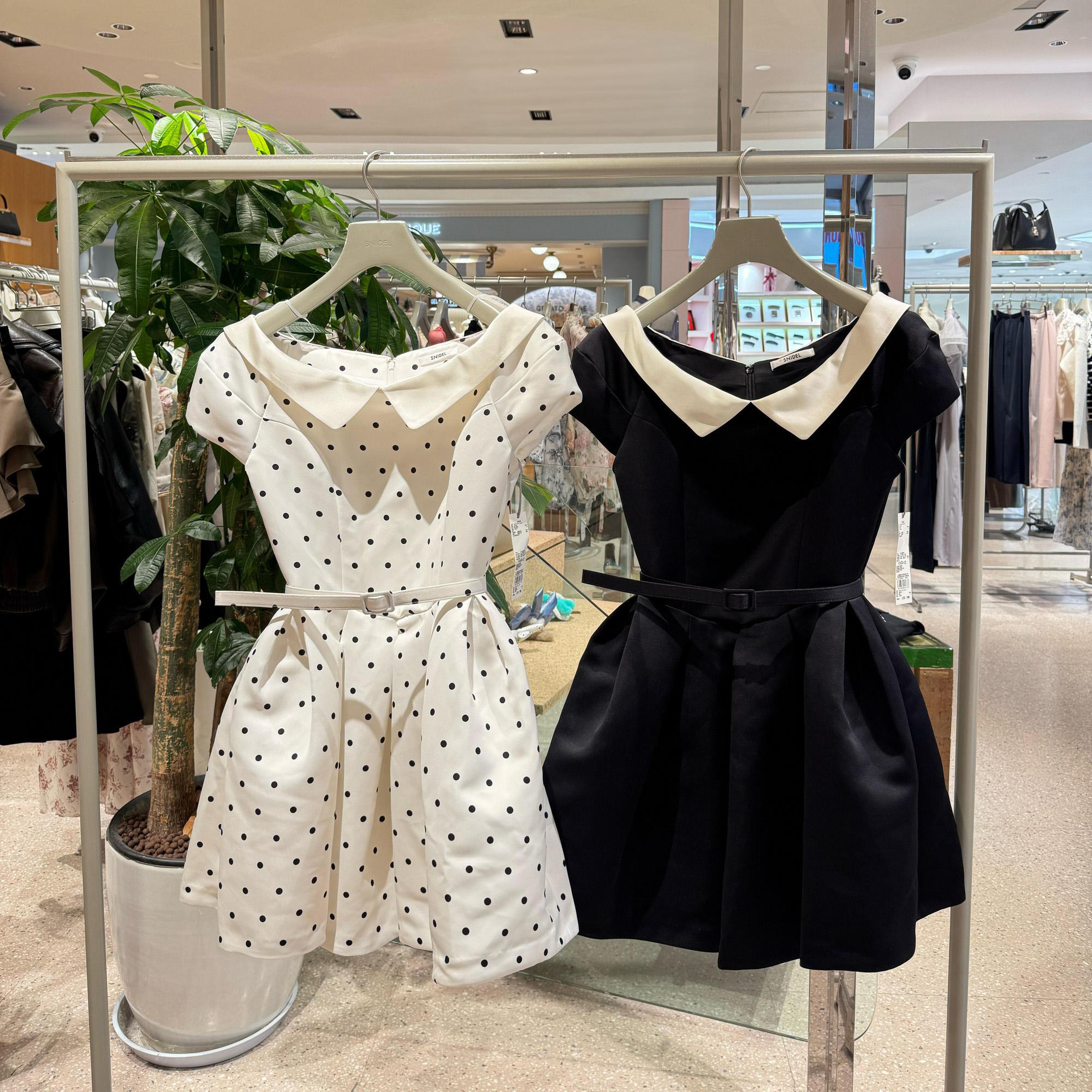 g1200~一眼沦陷！min感牌明星款 赫本风翻领腰带收腰公主连衣裙