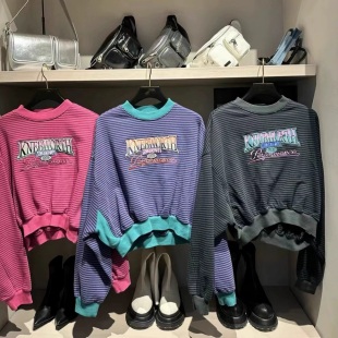 青春 无拘无束 贴布字母刺绣复古条纹收腰加绒卫衣 M家 再追单