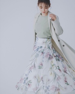 代g卖断货!四千金AP家 琎口玻璃纱水墨大花柄松紧高腰大摆半身裙