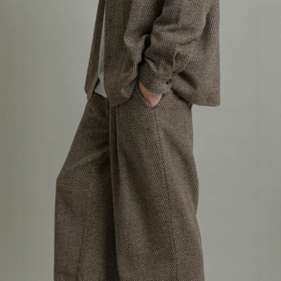 儒雅绅士~客供轻量毛呢复古人字纹抽绳收腰男士休闲直筒阔腿裤