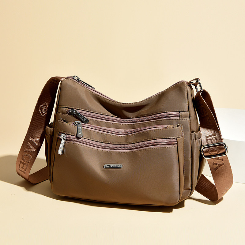 轻便斜挎包女2026新款时尚女士包包牛津布妈妈包休闲单肩包大容量