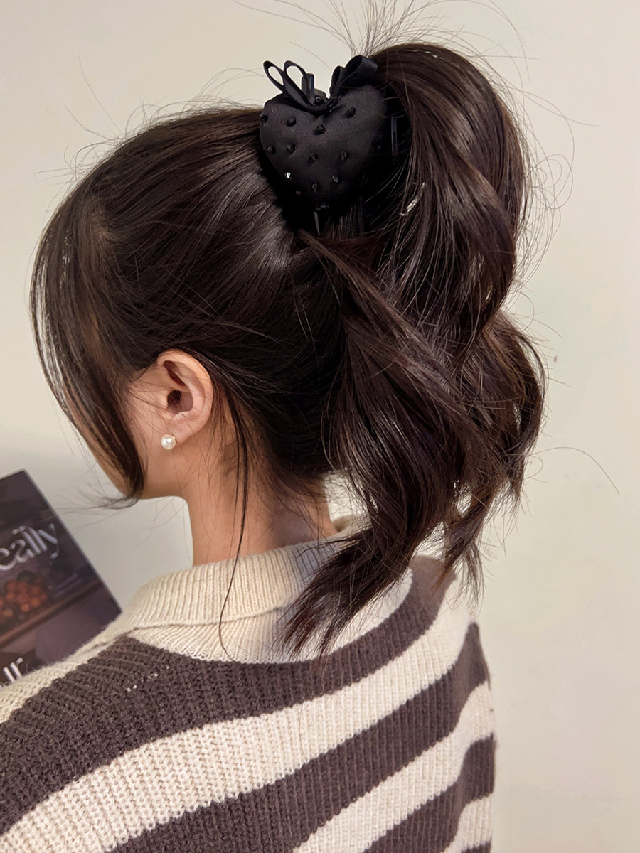 没烦恼韩版高级感水晶黑色草莓抓夹甜美桃心高马尾发夹头饰发卡女