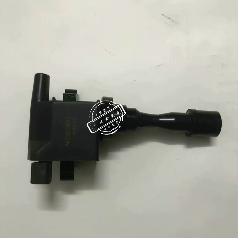 适用于进口三菱帕杰罗 蒙特罗6G74 V45 高压包 点火线圈