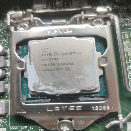 议价 i7-7700CPU一颗正常使用就一颗 可以直接付款{熠文商行}