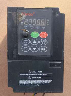 售前veko万川技术2.2kw 380v变频器v8M4T2R2G