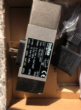 议价 Trafag 9B4.3378压力开关全新现货议价