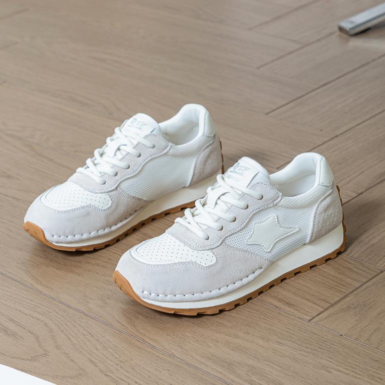 ccvv网面透气不闷脚真皮小白鞋