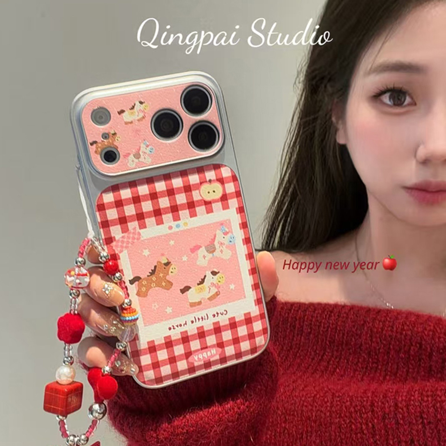 轻派新年红色格纹小马带链条适用苹果17promax手机壳iphone16pro新款15女款14银色边框大视窗13卡通全包硬壳,3C数码配件,手机保护套/壳,淘宝优惠券,粉丝福利购,淘宝优惠卷