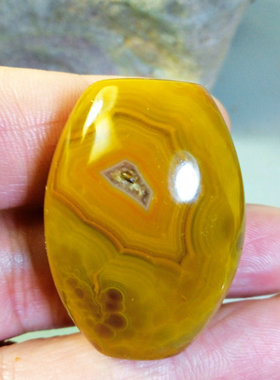 精品好料 非常油润 天然正宗宣化战国红玛瑙吊坠 28×9×38mm左右