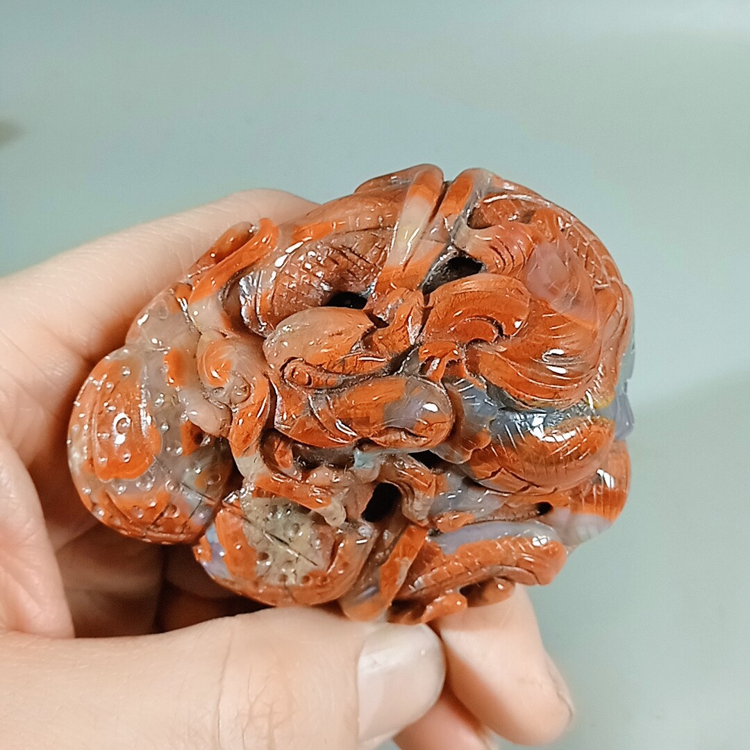 辽宁北票战国红玛瑙雕刻件 龙 战国红摆件 手把件 天然战国红雕刻