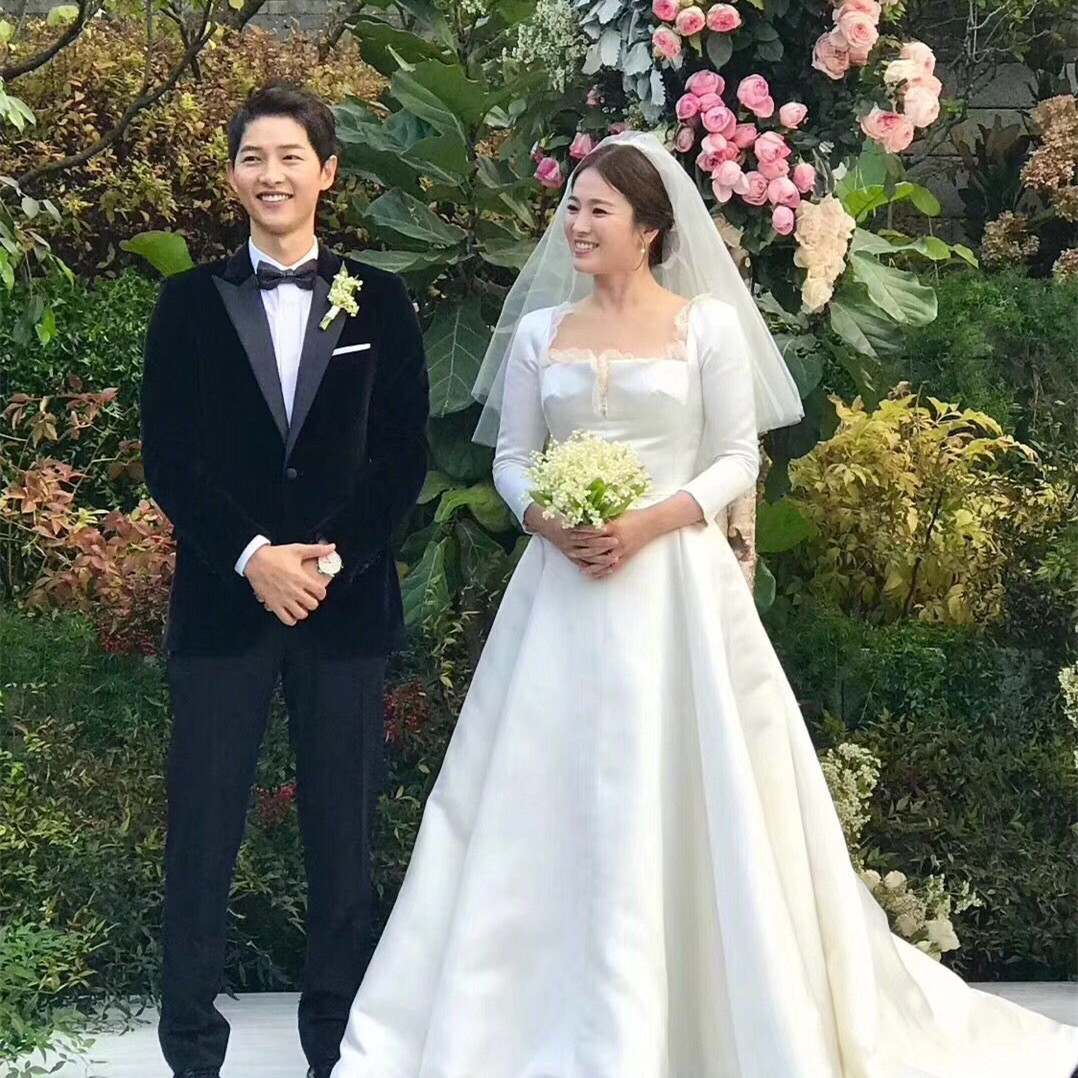 宋慧乔宋仲基韩式新款结婚婚礼头纱白色双层短款有发梳硬纱包邮