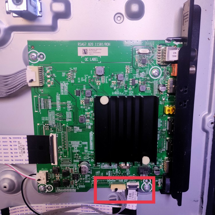 原装海信65V1F-R主板RSAG7.820.11581(BOM5/11)屏HD650Y1U41-L2B1