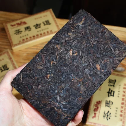 2018年云南普洱茶熟茶砖茶马古道易武古树250g砖茶古树陈年熟茶