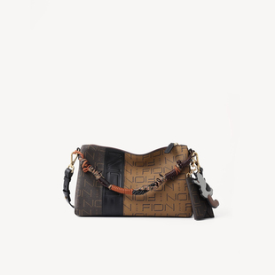 菲安妮女士休闲简约背提包FAAFJMK008