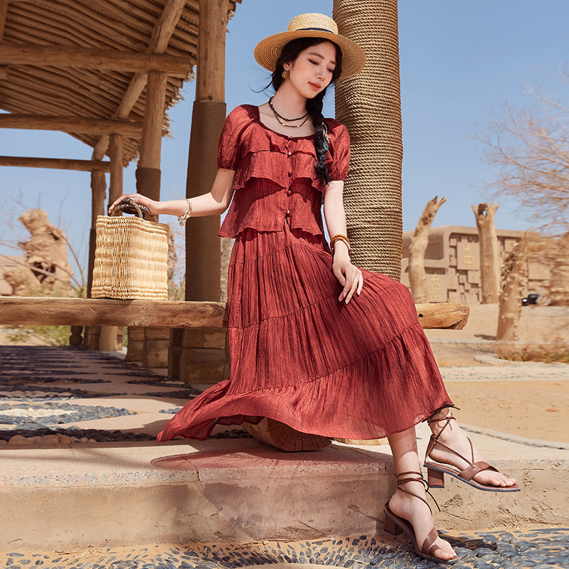 香影波西米亚风红色套装裙女2025夏季新款一整套搭配半身裙两件套
