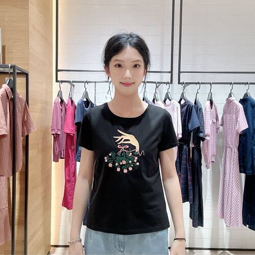 菲姿女士时尚休闲T恤2B598