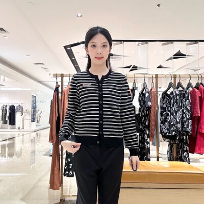 FEIZI菲姿女士时尚休闲针织衫F5F831