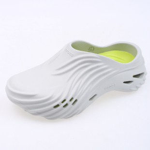 1FT crocs卡骆驰旋风波波clog210521