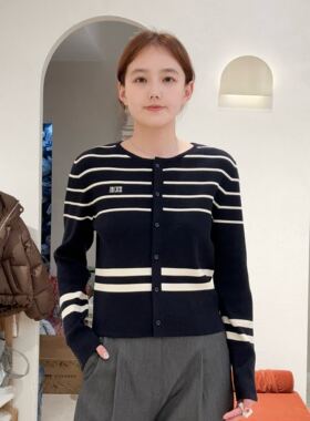 伊芙丽女士简约时尚针织衫1G2230801