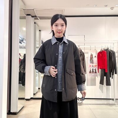 太平鸟女士简约时尚羽绒服A3ACF4133