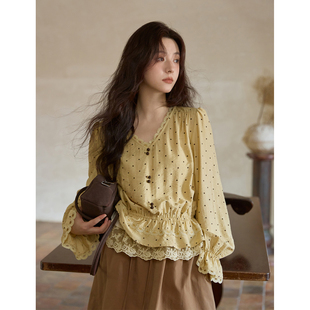 谜秀早秋黄色波点亚麻小衫 蕾丝花边V领通勤上衣女MXE42X1975